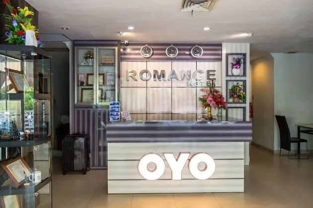 OYO 664 Romance Hotel - Lobi