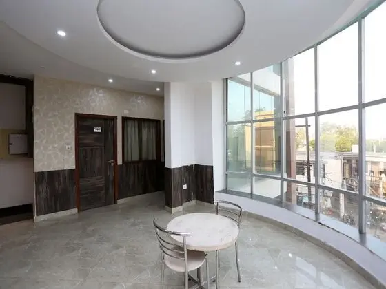 OYO 6688 Hotel RP Grand Titanium - Lobi