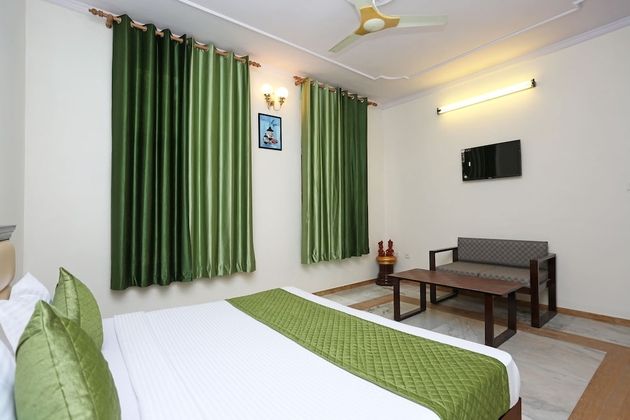 OYO 6708 Holiday Heaven Resort
