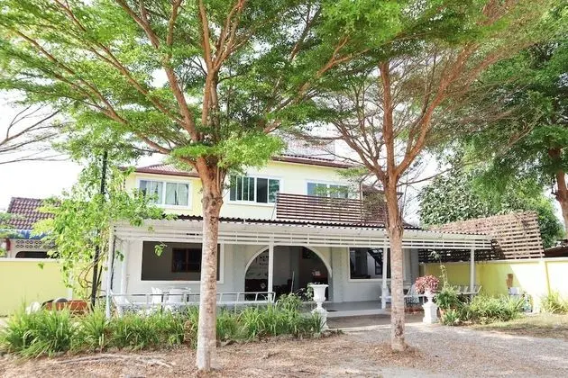 OYO 674 Greenery Home