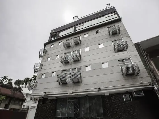 OYO 675 Circuit Hostel