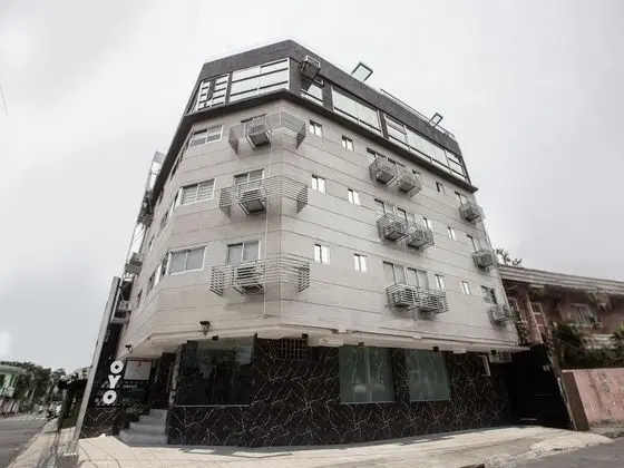 OYO 675 Circuit Hostel - Dış Mekan