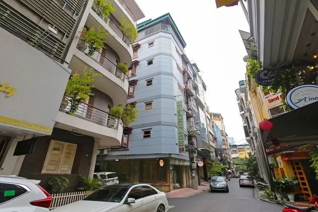 OYO 681 Hoang Lan Guesthouse - Dış Mekan