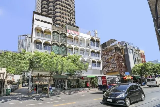 OYO 688 Bangkok Hub Hostel - Dış Mekan