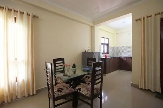 OYO 6928 Home Stay Leena Holiday Homez - Yerinde Yemek
