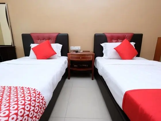 OYO 707 Ayuni Hotel - Oda