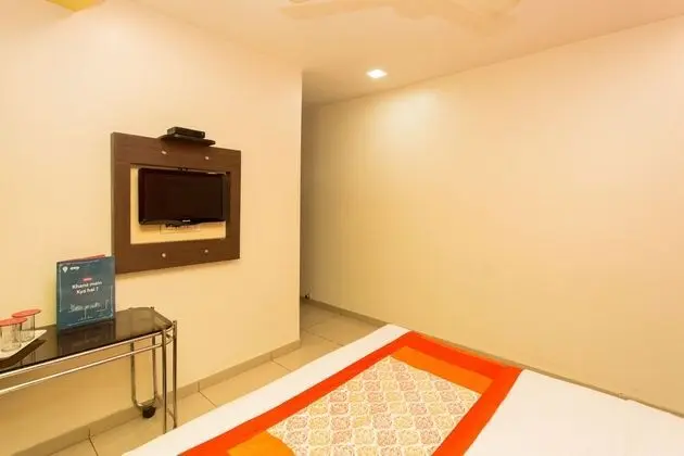 OYO 7148 Adore Inn - Oda