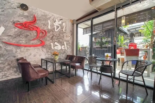 OYO 715 Apartment Khunpu - Yerinde Yemek