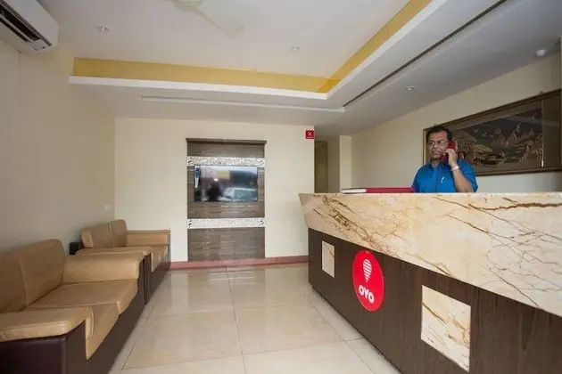 OYO 7154 Hotel Highland Residency - Lobi
