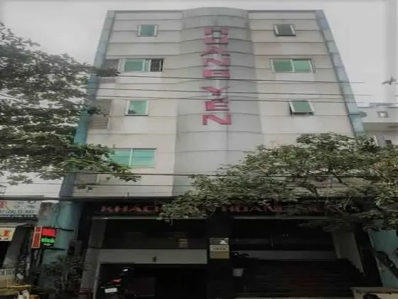 OYO 716 Hoang Yen Hotel