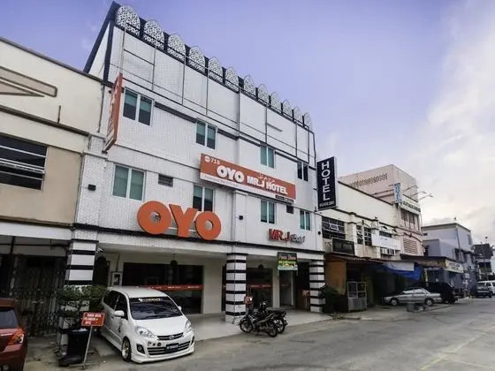 OYO 718 MR J Hotel Wakaf Che Yeh 1 - Dış Mekan