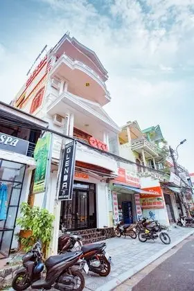 OYO 720 Glenda Hotel - Dış Mekan