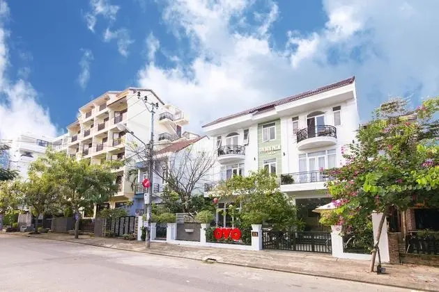 OYO 724 Golden Palm Villa - Dış Mekan