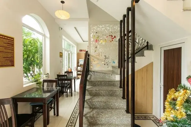 OYO 724 Golden Palm Villa - Lobi