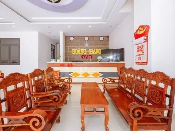 OYO 727 Hoang Giang Hotel - Lobi