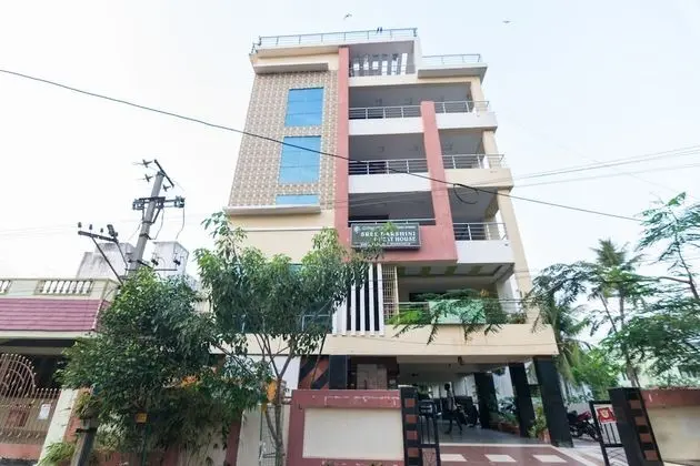 OYO 7317 Sree Darshini