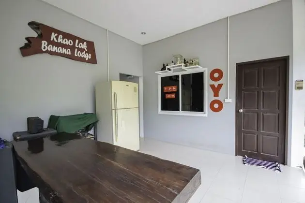 OYO 75312 Banana Lodge - Lobi