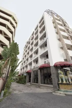 OYO 75316 Capital Residence - Dış Mekan