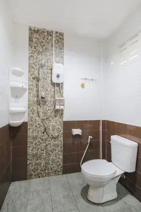OYO 75331 Hareeya Hotel - Banyo Tipleri