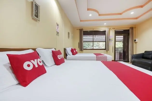 OYO 75331 Hareeya Hotel - Oda