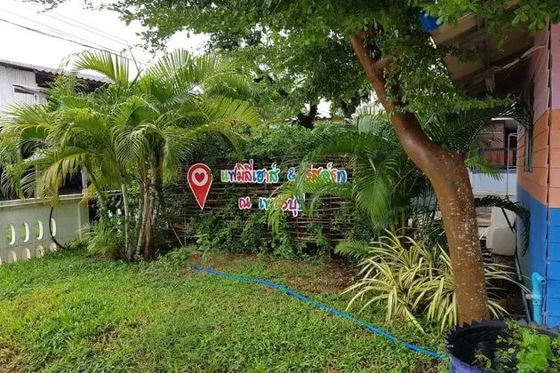 OYO 75352 Hotel Family House And Resort Phetchaburi - Dış Mekan
