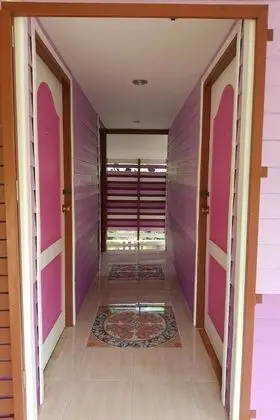 OYO 75352 Hotel Family House And Resort Phetchaburi - İç Mekan