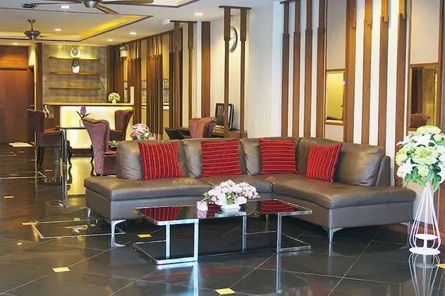 OYO 75358 HBoutique - Lobi