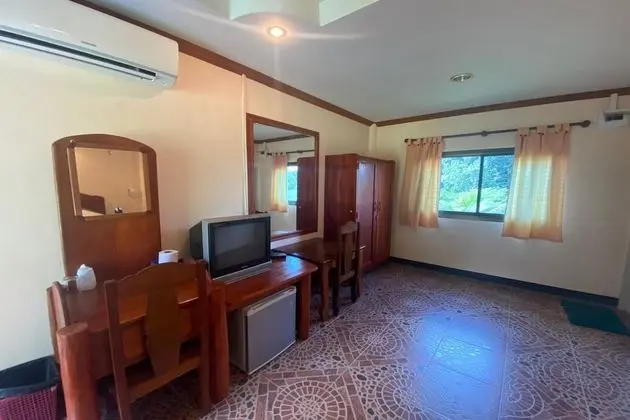 OYO 75380 Bannoichynum Resort Kanchanaburi - Oda