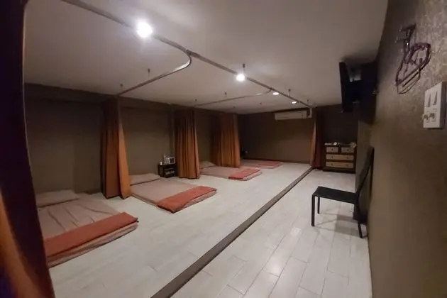 OYO 75382 Chonburi Hotel - Spa