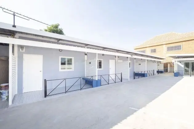 OYO 75383 Danthip Place - Dış Mekan