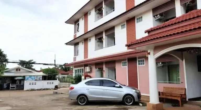 OYO 75399 Choktipparat Place - Dış Mekan