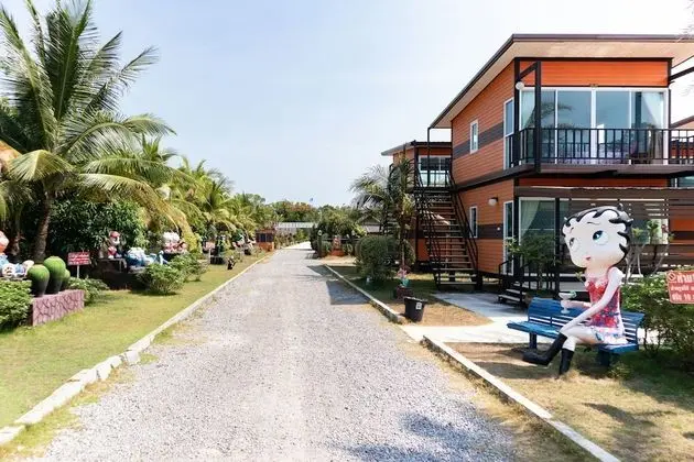 OYO 755 Rattana Resort