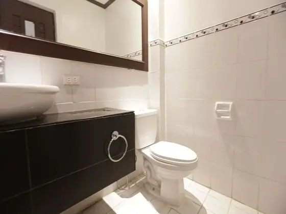 OYO 759 Royal South Garden Suites - Banyo Tipleri