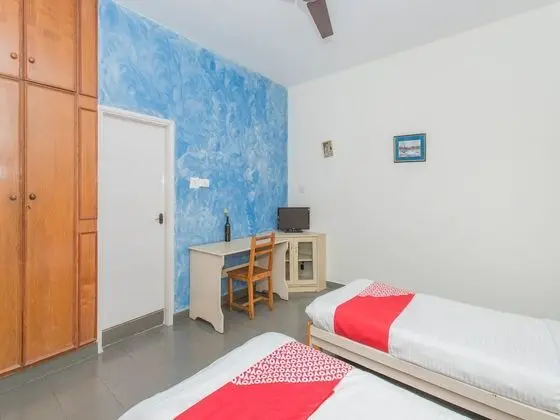 OYO 761 Hermitage Apartments - Oda