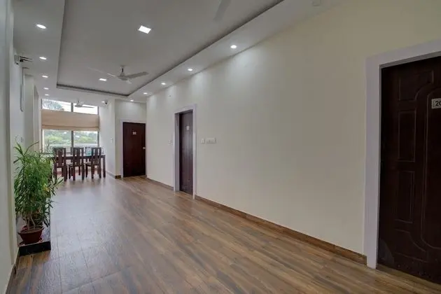 OYO 7616 Maple The Residence - Lobi