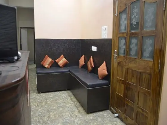 OYO 7622 Varanasi Stays