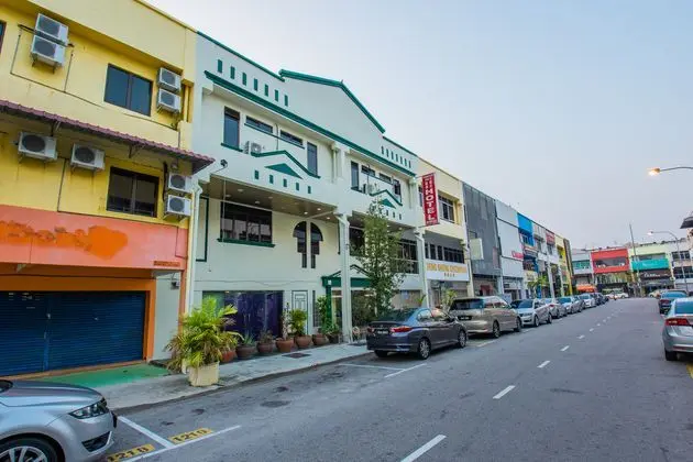 OYO 764 Hotel Famous Inn - Genel