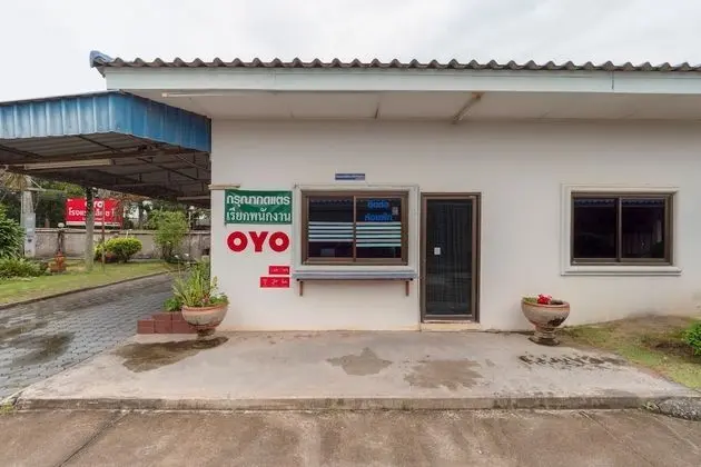 OYO 764 Lets go Hotel - Lobi