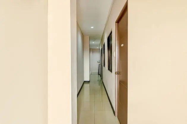 OYO 766 Ichehan Apartments - Lobi