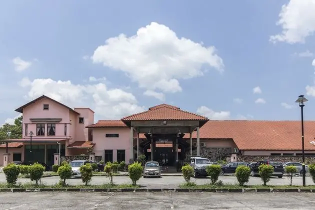 OYO 771 Ivory Hotel Resort