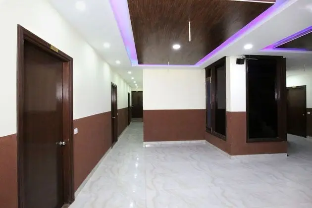 OYO 7724 HOTEL PR CHANDIGARH - İç Mekan
