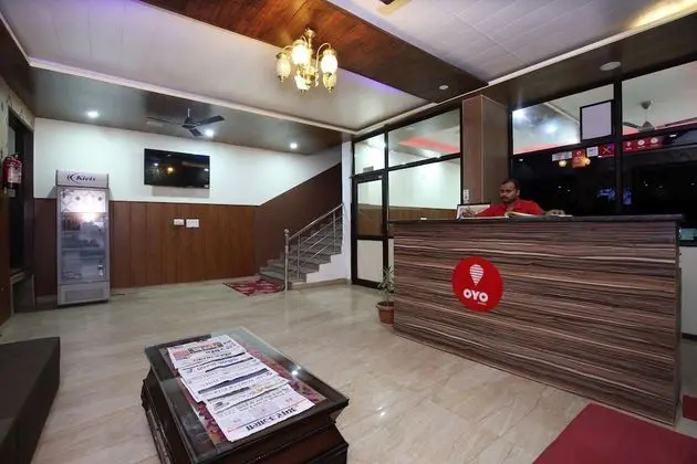 OYO 7724 HOTEL PR CHANDIGARH - Lobi