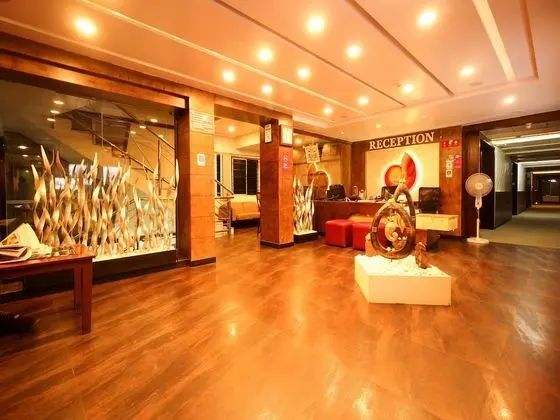 OYO 7752 Hotel Diva Residency - Lobi