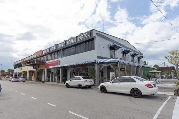 OYO 778 Bmw 2 Hotel - Genel