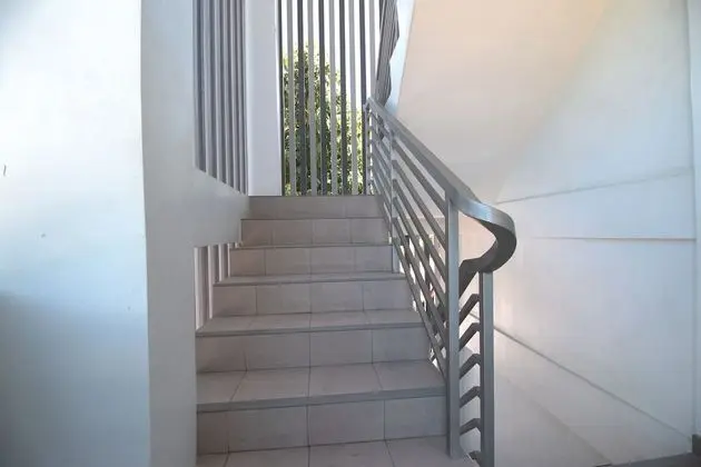 OYO 778 Fat J Apartelle - İç Mekan