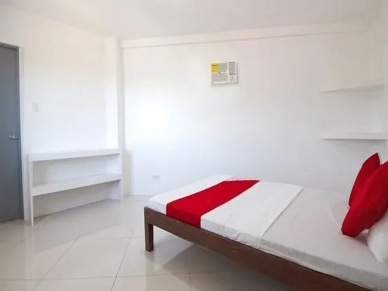 OYO 778 Fat J Apartelle - Oda