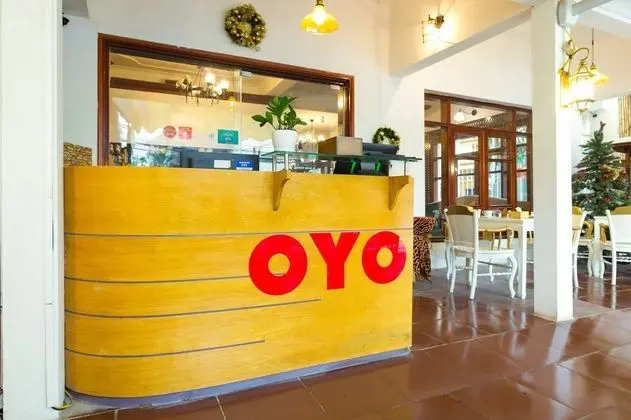 OYO 779 Aisha Hotel And Apartment - Lobi
