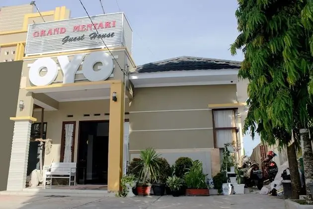 OYO 783 Grand Mentari Guest House - Dış Mekan