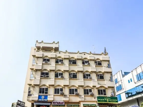 OYO 783 Om Hotel