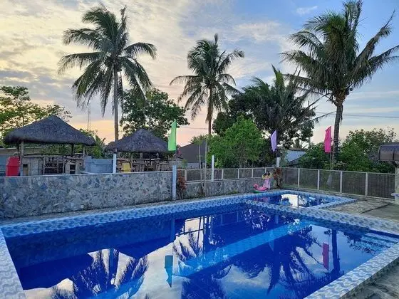 OYO 784 Crisol Garden Cafe And Resort - Havuz